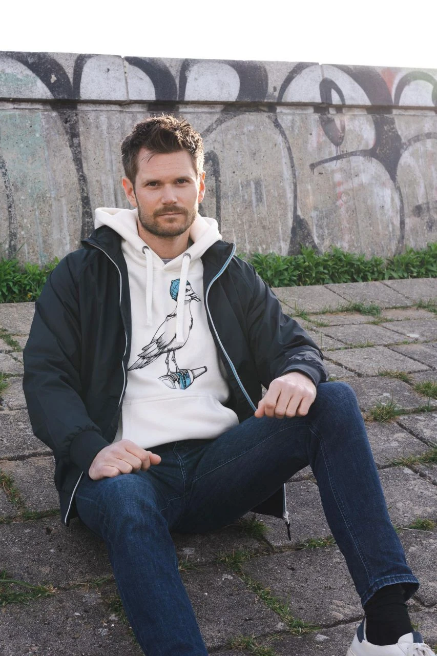 DERBE - STURMMÖWE MONO - HERREN HOODIE - OFF WHITE 9 DERBE - STURMMÖWE MONO - HERREN HOODIE - OFF WHITE - Image 9