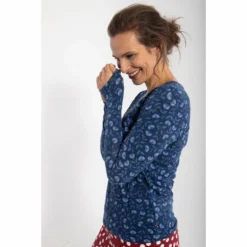 DANEFAE - ORGANIC - DANELOTTE TEE - DAMEN BIO LANGARM SHIRT - MARINE/COLD BLUE FLEURIE -Schicke Mode Verkauf DANEFAE LADIES FW2022 23 744 1280x1280