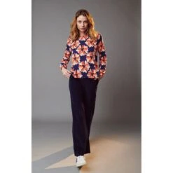 LILY BALOU - ALINA BLOUSE - DAMEN LANGARMSHIRT - BIG-FLOWER -Schicke Mode Verkauf LBWF20207557 1280x1280