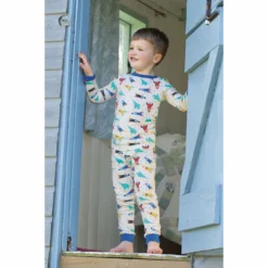 FRUGI - PORT ISAAC PYJAMAS - SCHLAFANZUG - RACING ROCKETS -Schicke Mode Verkauf PJA106RRO 2 1280x1280