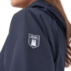 DERBE RIPBY - DAMEN REGENMANTEL - DARK NAVY -Schicke Mode Verkauf Ripby 3 1280x1280