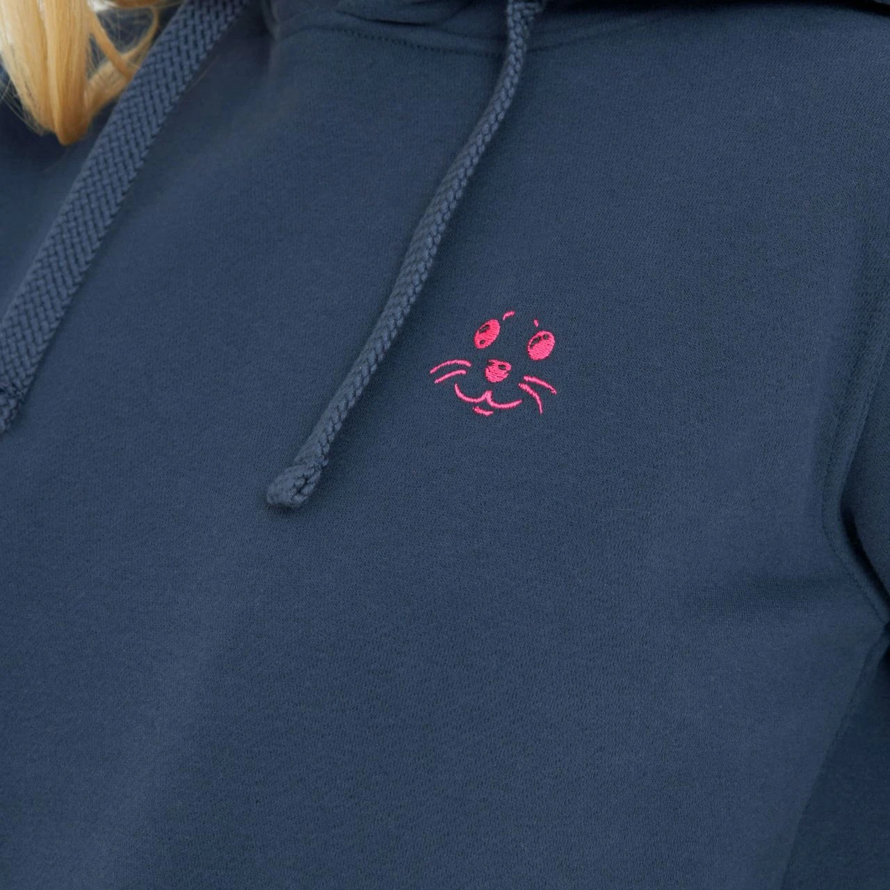 DERBE - ROBBENSCHNUTE - DAMEN HOODIE KAPUZENPULLOVER - NAVY 4 DERBE - ROBBENSCHNUTE - DAMEN HOODIE KAPUZENPULLOVER - NAVY - Image 4