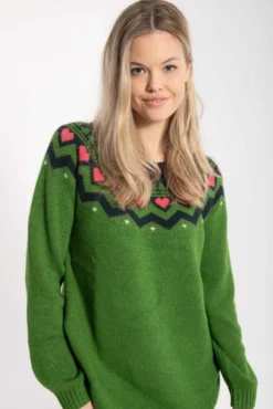 DANEFAE - DANESUKKERTOP SWEATER DRESS - DAMEN LANGARM KLEID - FALL JUNGLE/DK NAVY/RASBERRY SORBET -Schicke Mode Verkauf danefae ladies fw2022 23 231 1 1280x1280